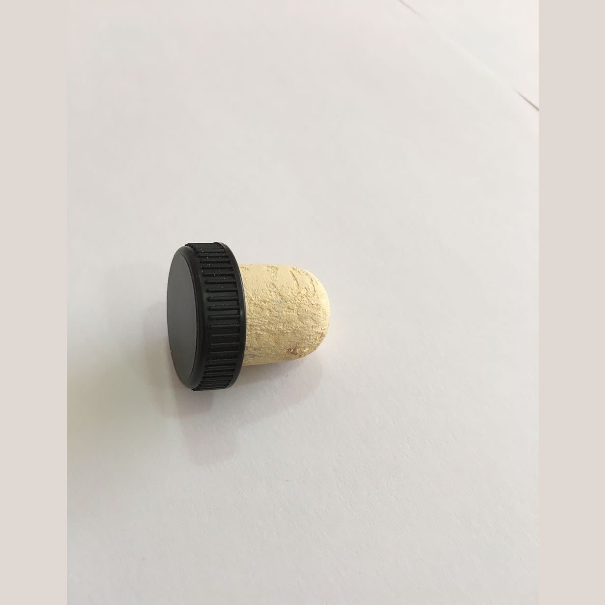 Plastic-Topped Wine Cork - 100 units